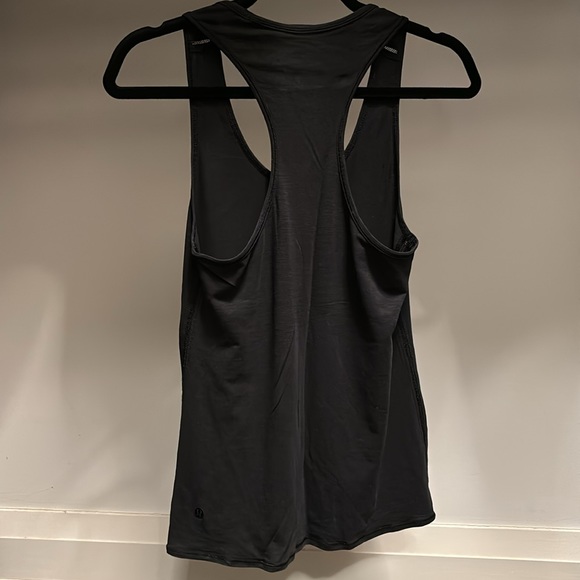 Lululemon Black stretch tank size 4 - Picture 3 of 5
